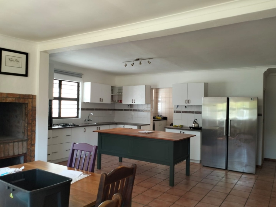 To Let 4 Bedroom Property for Rent in Groot Brakrivier Central Western Cape